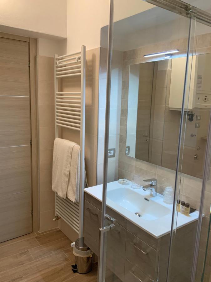 Residenza Pezzani Wisma tamu Parma
